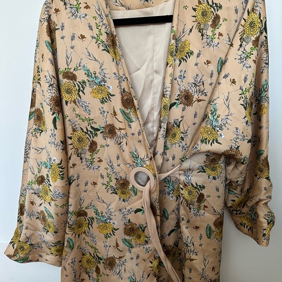 Mango Tan and Yellow Floral Robe - Picture 1 of 2
